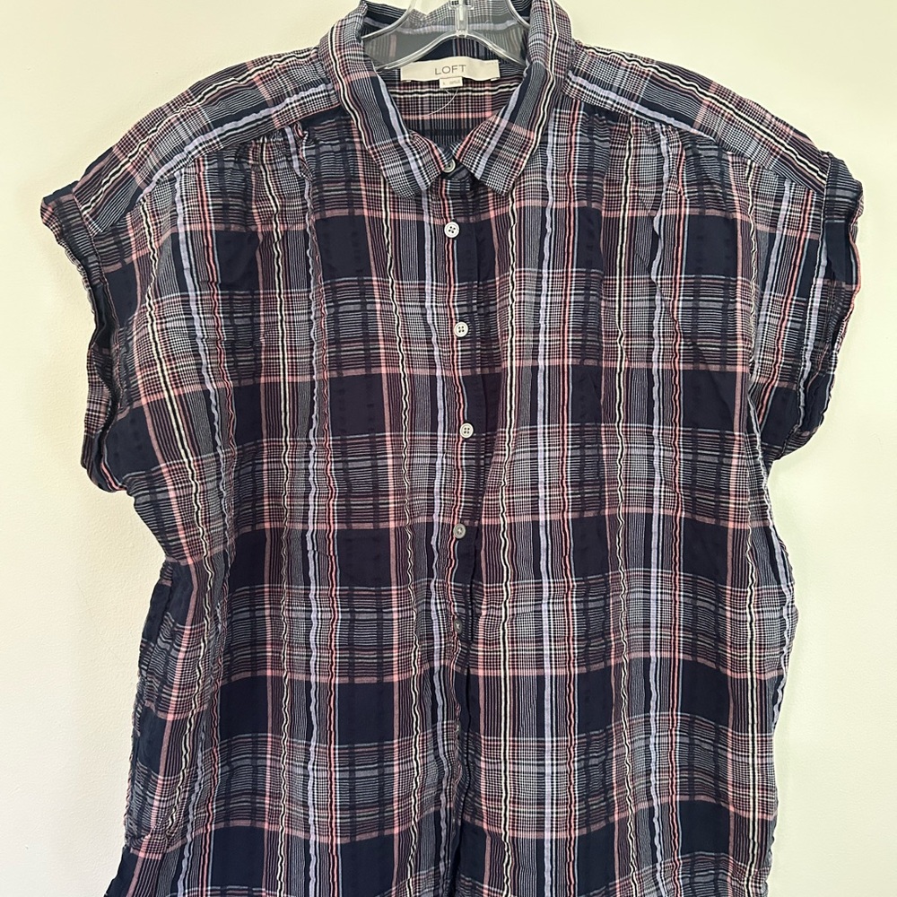 LOFT Vamp Cotton Blue and Red Casual Button Down Shirt